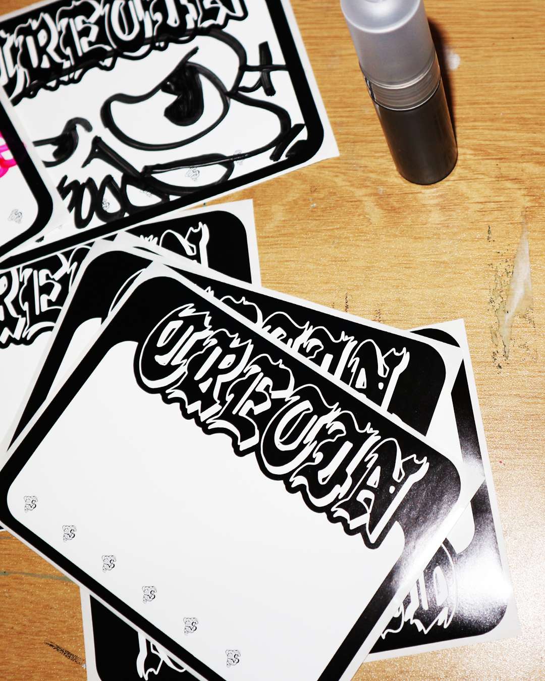 XL destructible stickers (6 Pcs)
